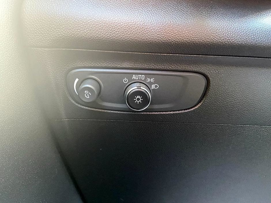 2021 Buick ENVISION Essence ST-22