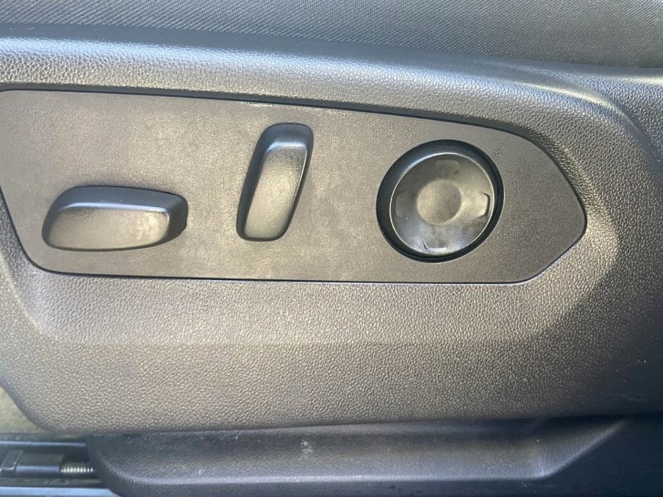 2021 Buick ENVISION Essence ST-18