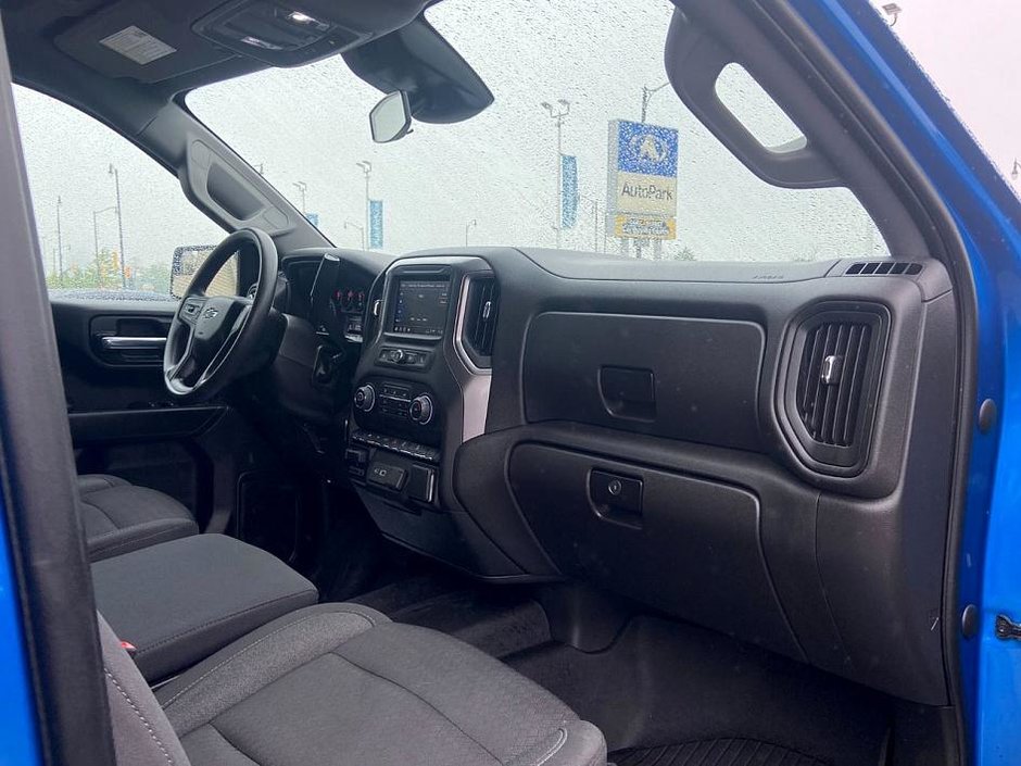 2023 Chevrolet Silverado 1500 Custom Trail Boss-16
