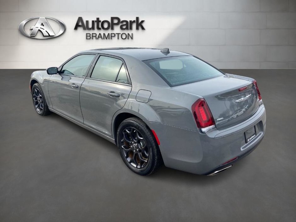 2019 Chrysler 300 S-7