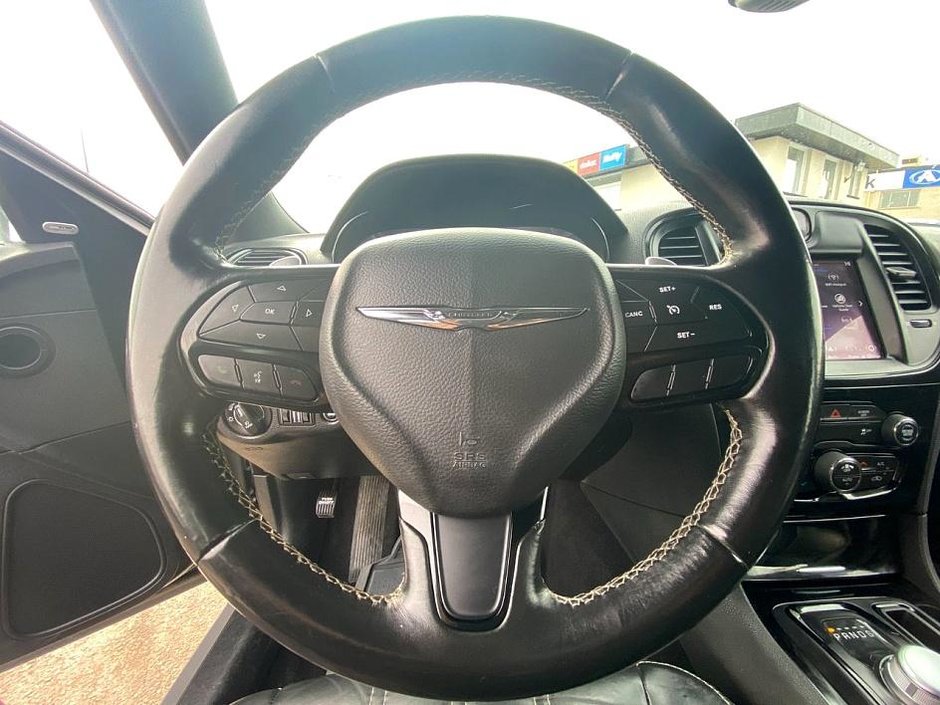 2019 Chrysler 300 S-21