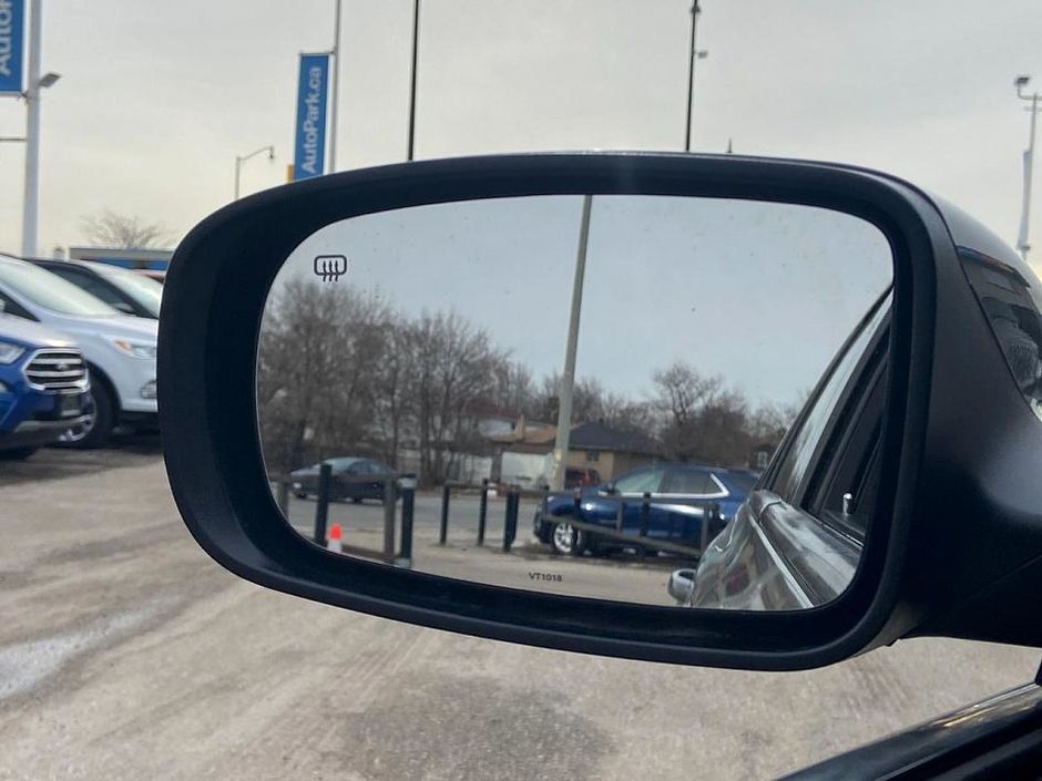 2019 Chrysler 300 S-11