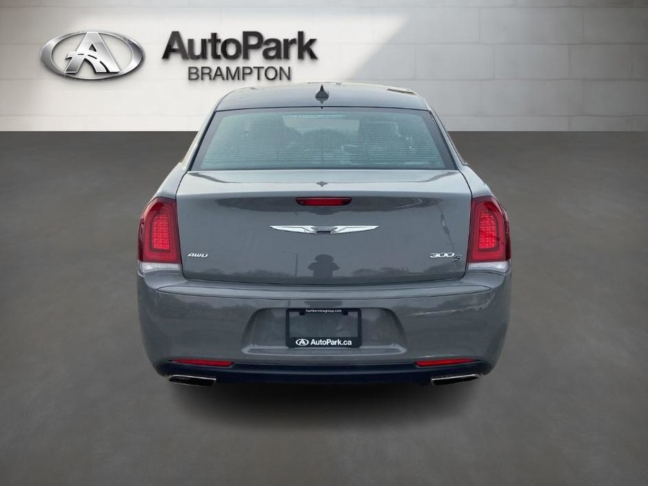 2019 Chrysler 300 S-5