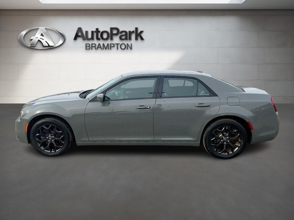 2019 Chrysler 300 S-8