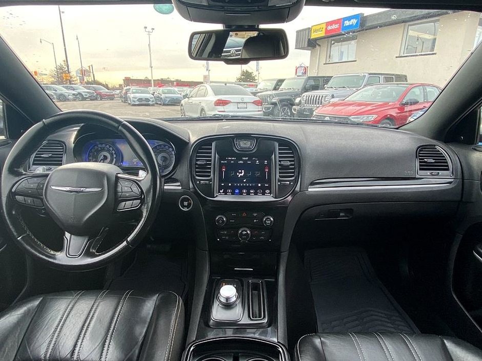 2019 Chrysler 300 S-20