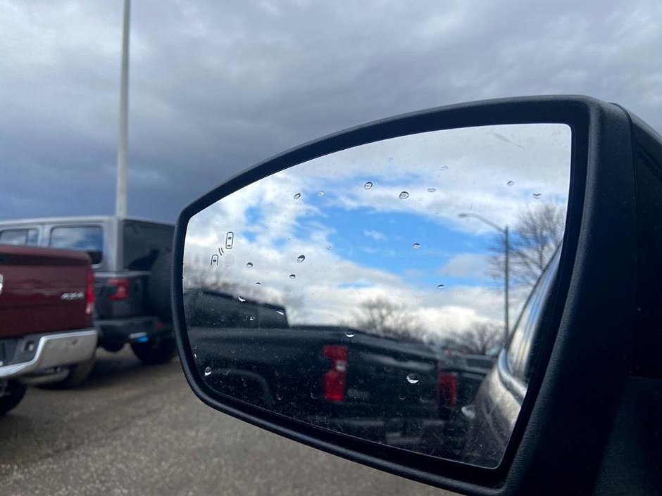 2018 Ford EcoSport Titanium-21