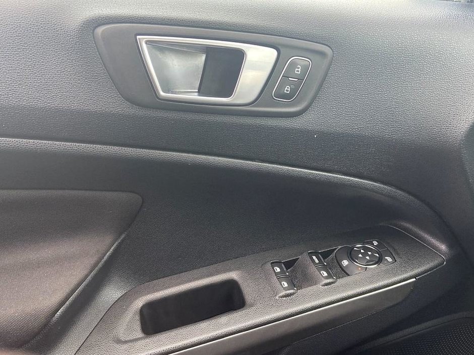 2018 Ford EcoSport SE-11