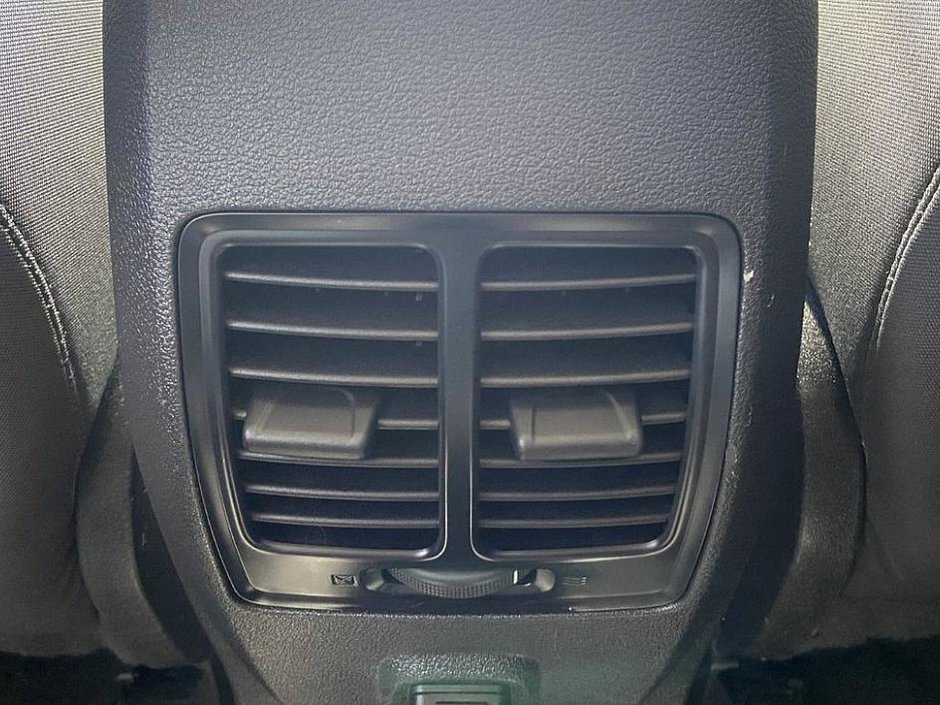 2018 Ford Escape SE-16