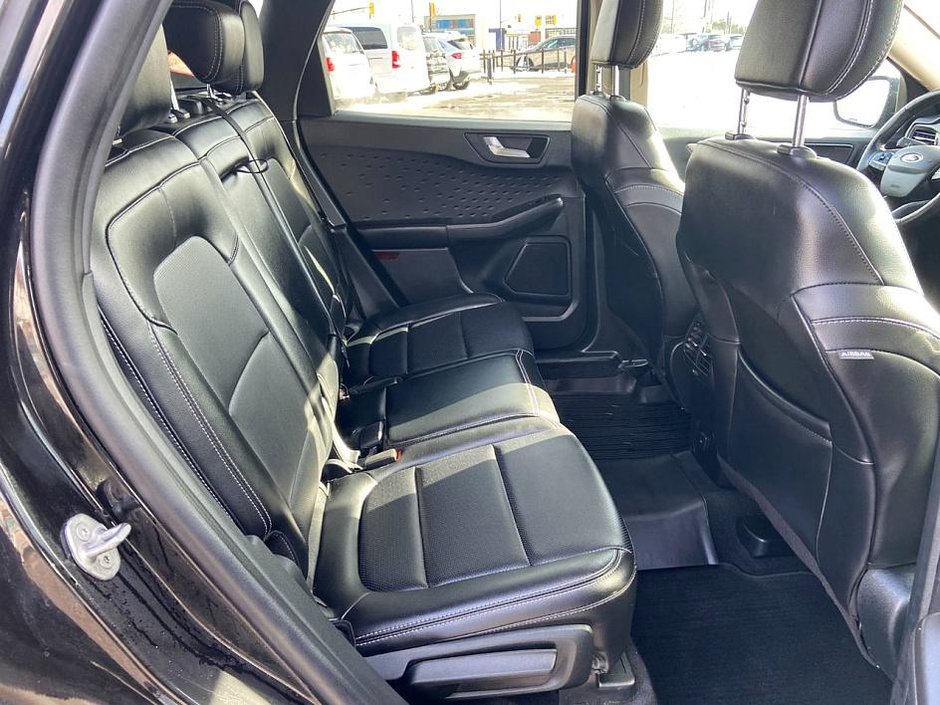 2020 Ford Escape SEL-13