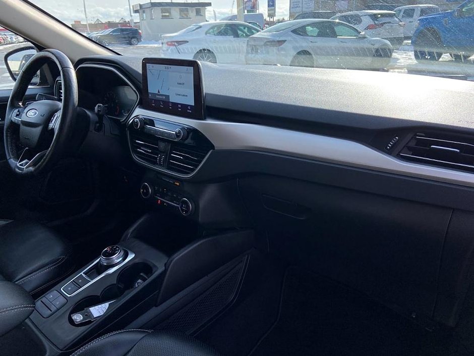 2020 Ford Escape SEL-14