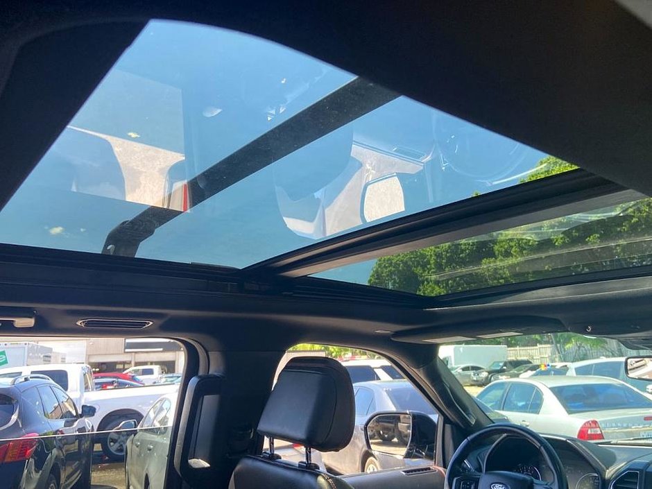 2021 Ford Expedition Limited Max-31