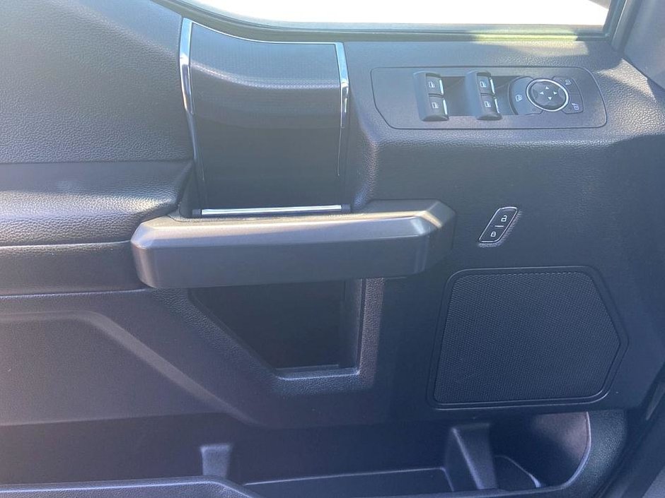 2017 Ford F-150 XLT-8