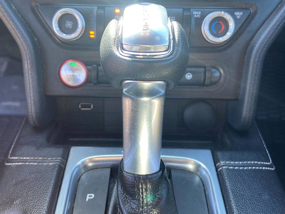 2020 Ford Mustang EcoBoost 2.3 L HIGH PERFORMANCE PACKAGE-15