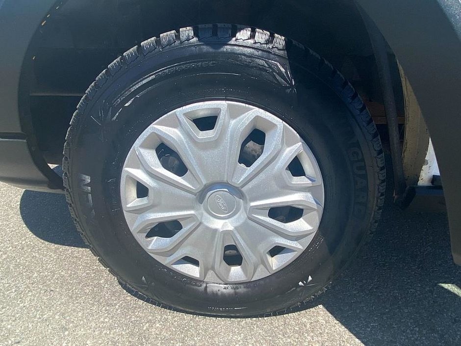 2019 Ford Transit 350 Cargo Van LOW ROOF-18