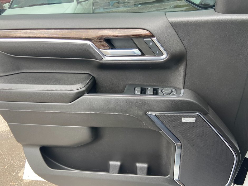 2023 GMC Sierra 1500 Elevation-10