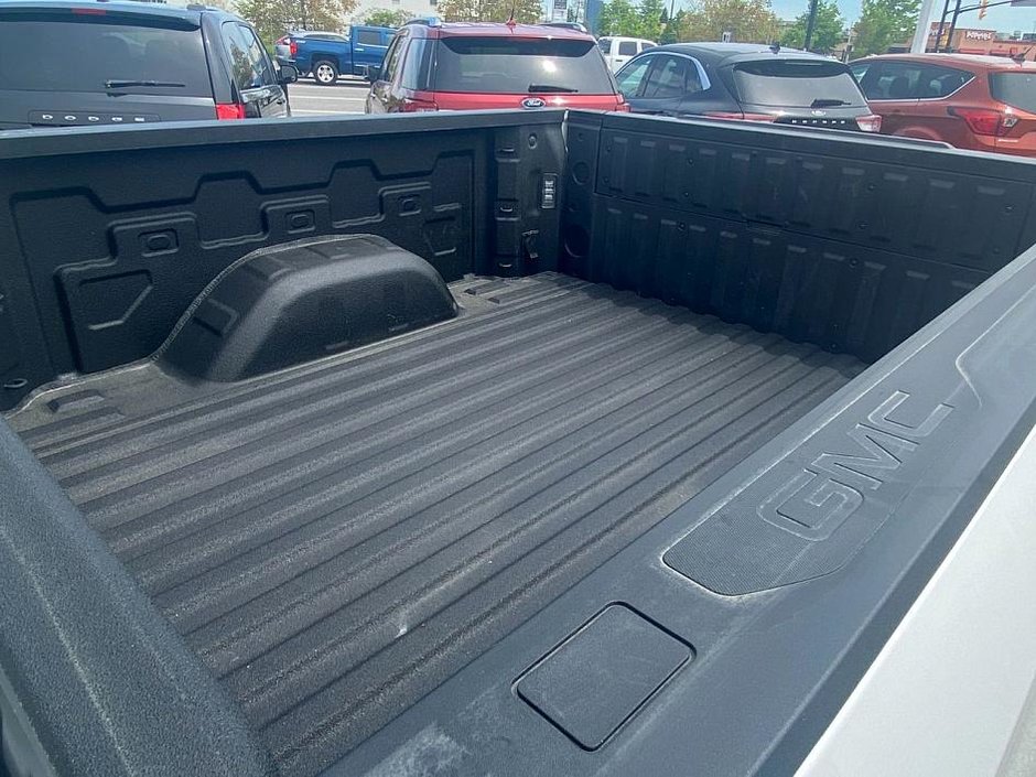 2023 GMC Sierra 1500 Denali-17
