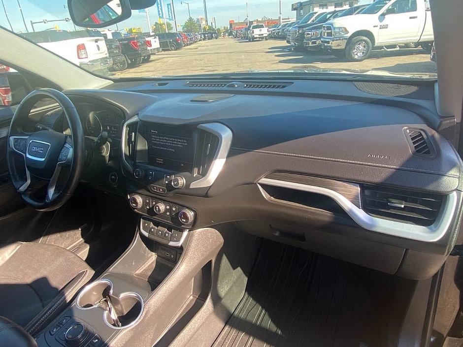 2022 GMC Terrain SLT-18