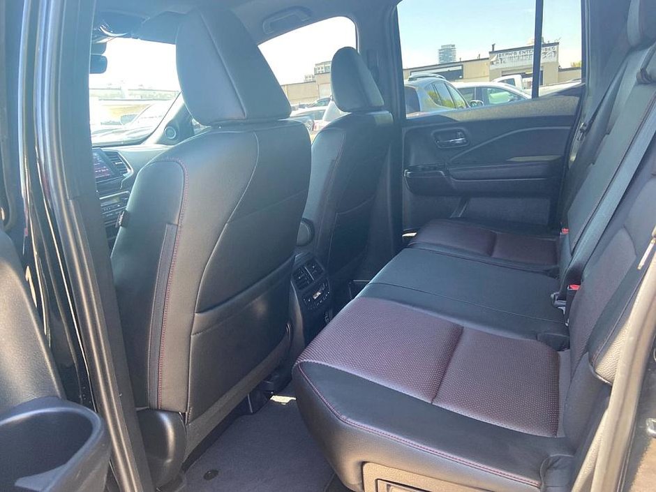 2023 Honda Ridgeline Black Edition-10