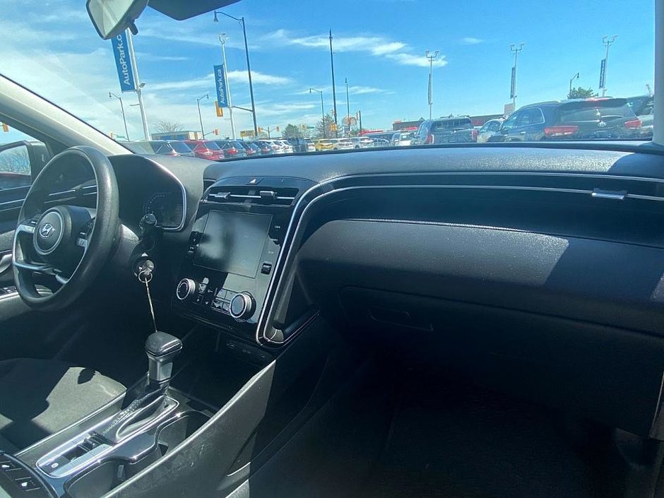 2022 Hyundai Tucson Essential-15