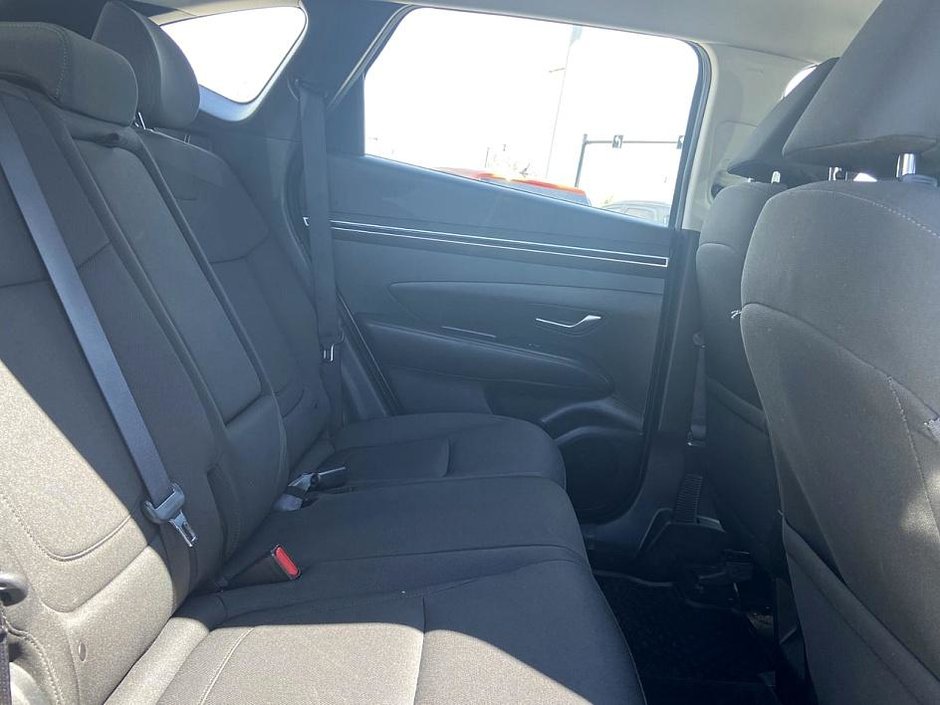 2022 Hyundai Tucson Essential-14