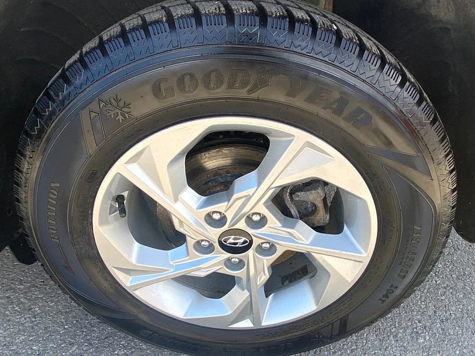 2022 Hyundai Tucson Essential-23