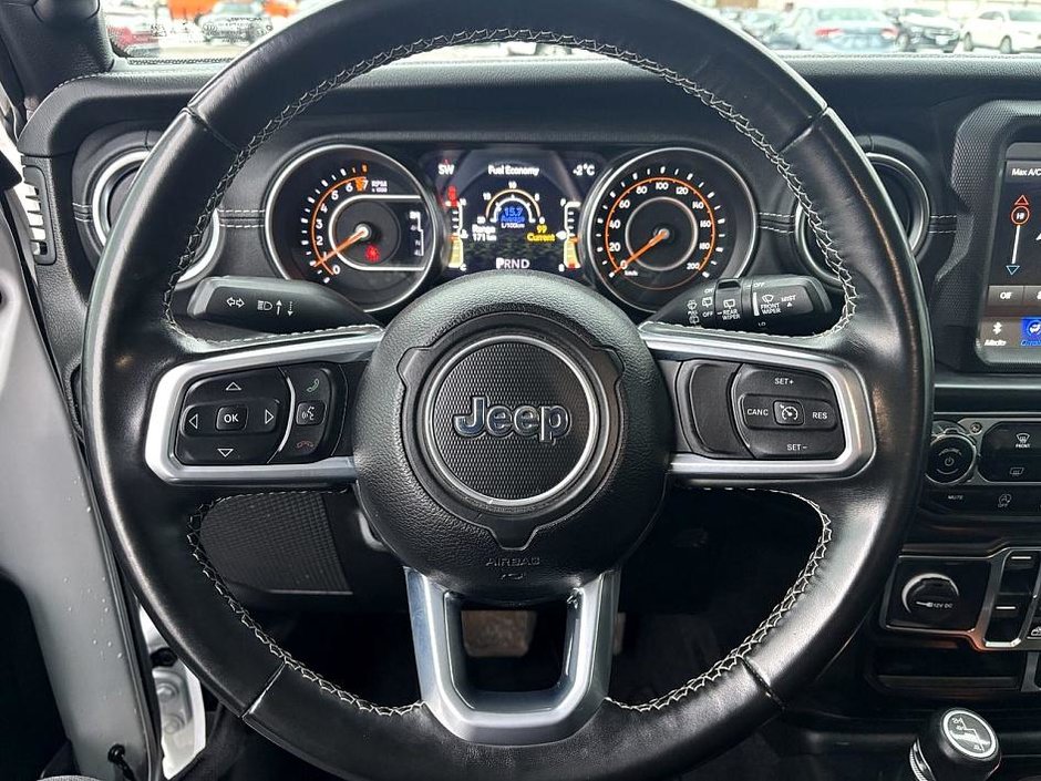 2021 Jeep Wrangler Unlimited Sahara-13