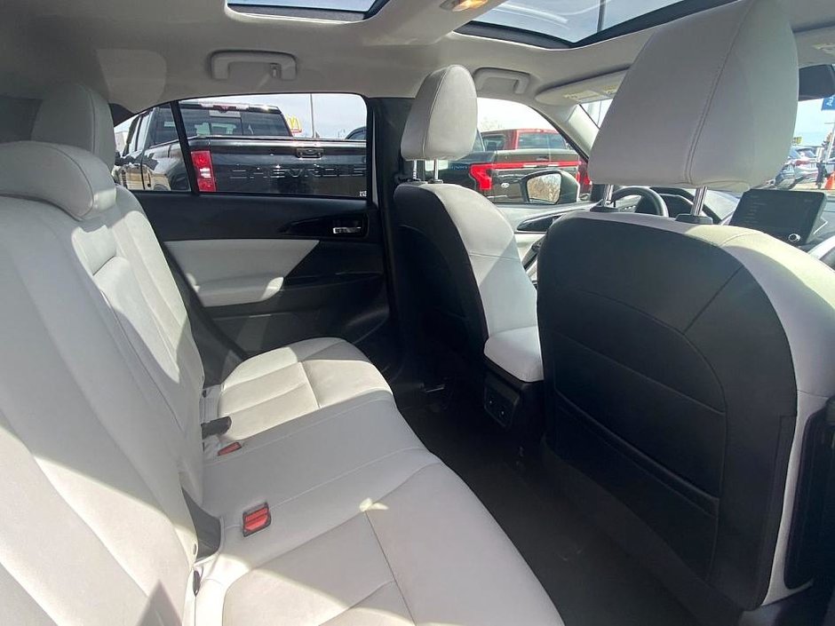 2022 Mitsubishi ECLIPSE CROSS ES S-AWC-15