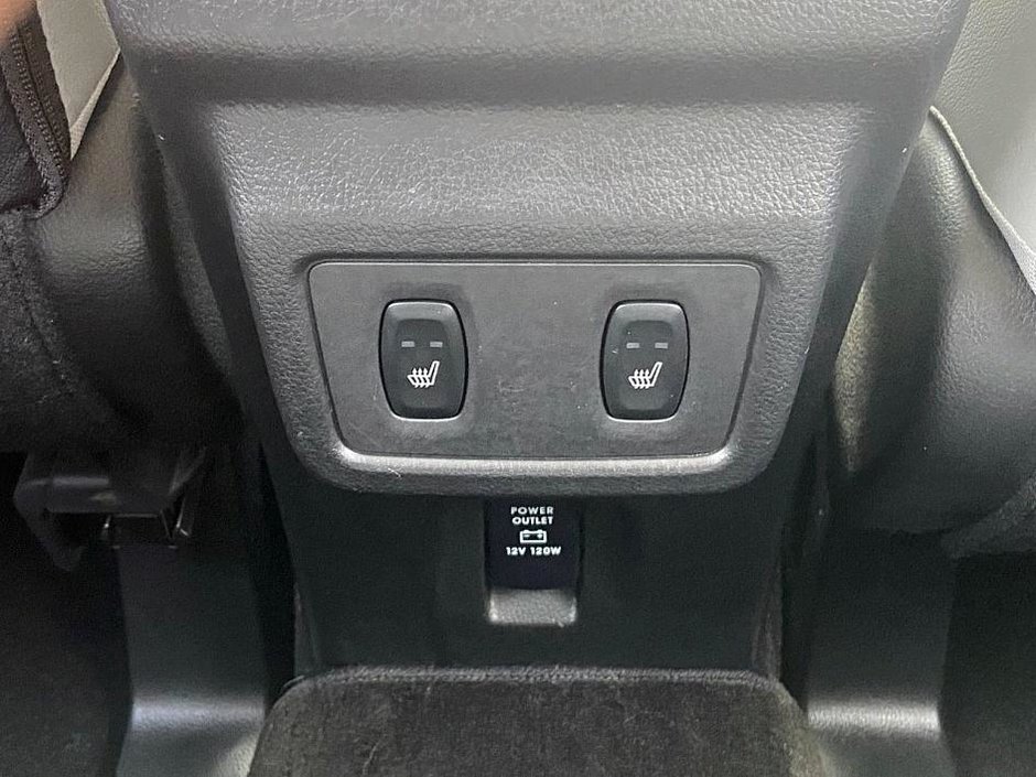 2022 Mitsubishi ECLIPSE CROSS ES S-AWC-12