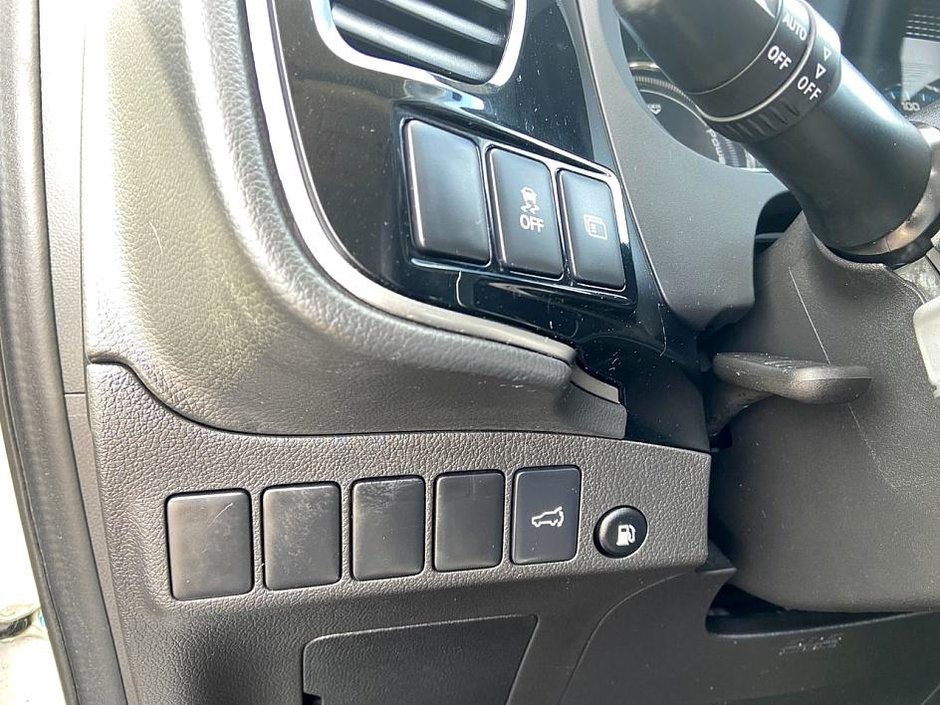 2020 Mitsubishi OUTLANDER PHEV GT-23
