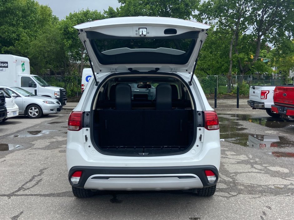 2019 Mitsubishi Outlander ES-6