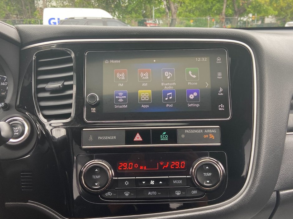 2019 Mitsubishi Outlander ES-24