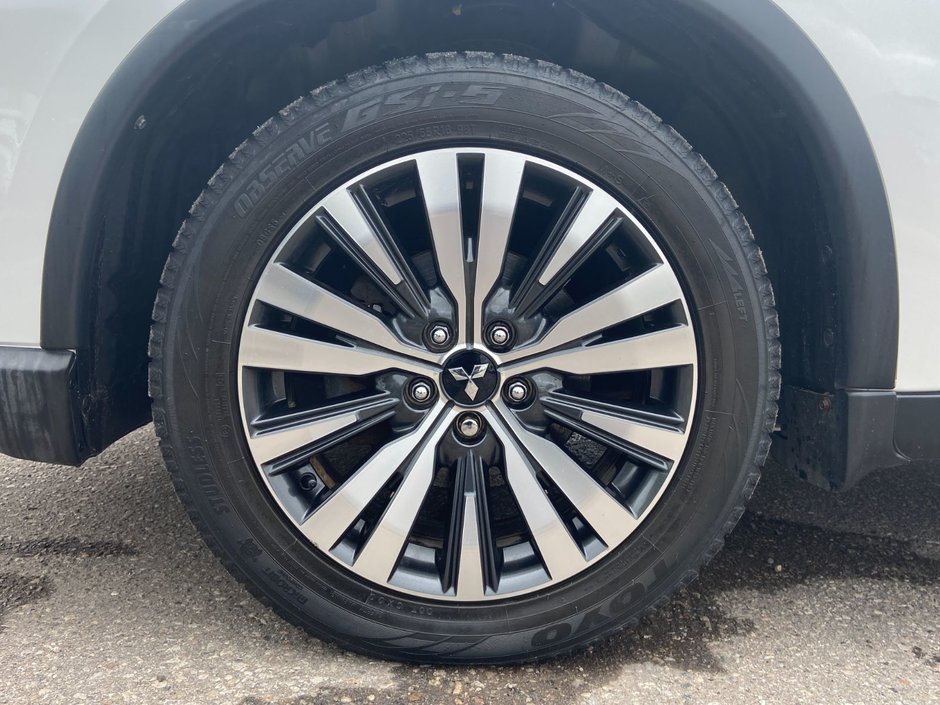 2019 Mitsubishi Outlander ES-9