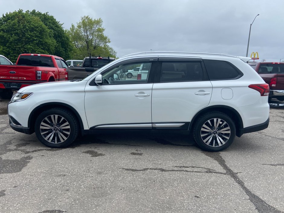 2019 Mitsubishi Outlander ES-8