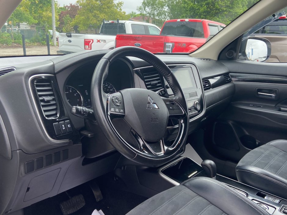 2019 Mitsubishi Outlander ES-10