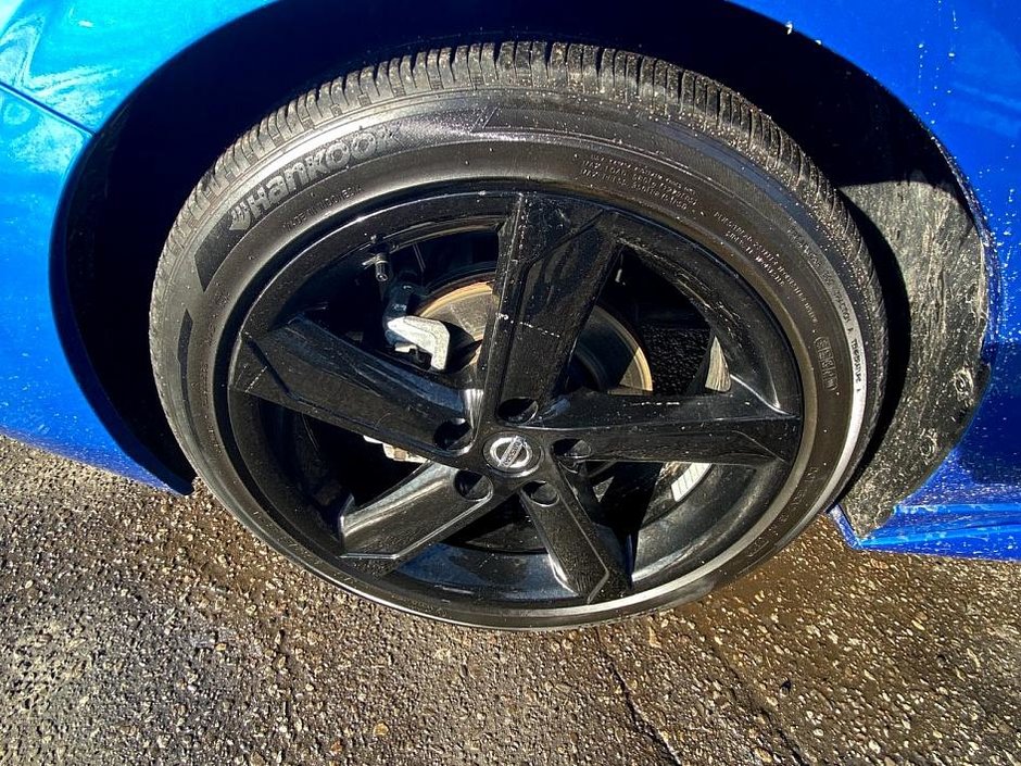 2023 Nissan Sentra SR-9