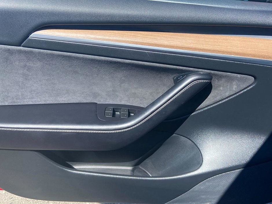 2023 Tesla MODEL 3 Long Range-19