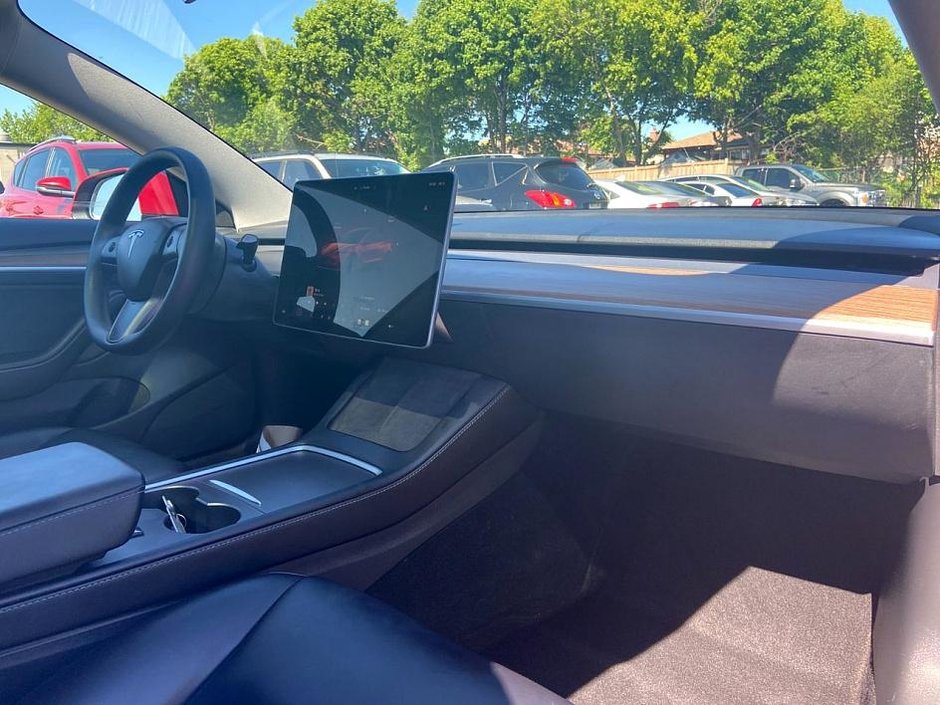 2023 Tesla MODEL 3 Long Range-18