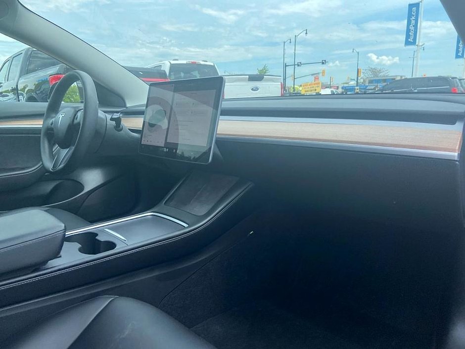 2023 Tesla MODEL 3 Base-15