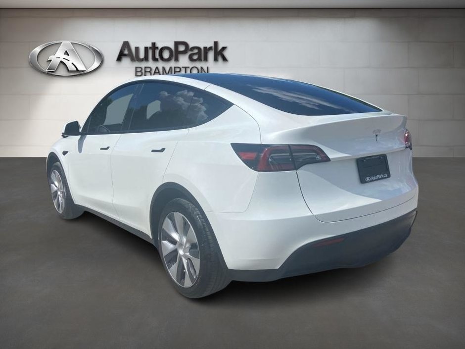 2024 Tesla Model Y Standard Range-7