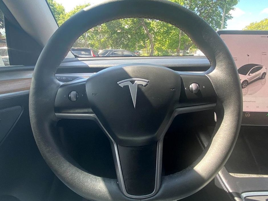 2024 Tesla Model Y Standard Range-20