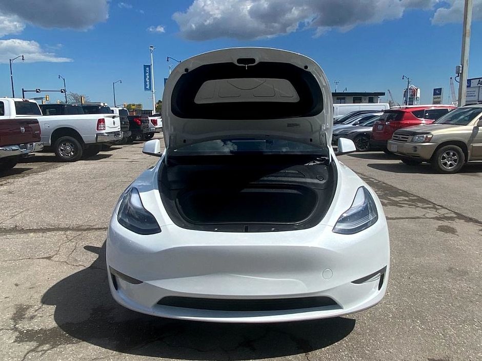 2024 Tesla Model Y Standard Range-9