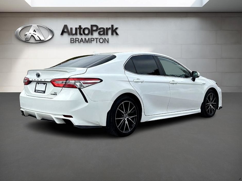 2020 Toyota Camry SE-4