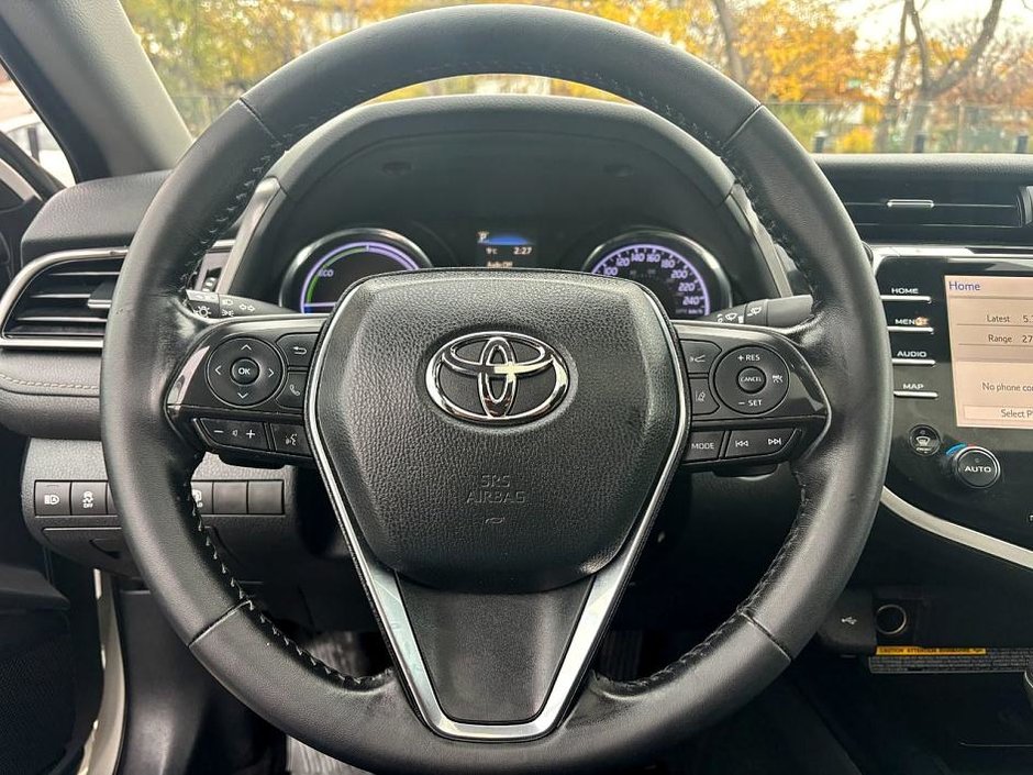 2020 Toyota Camry SE-19