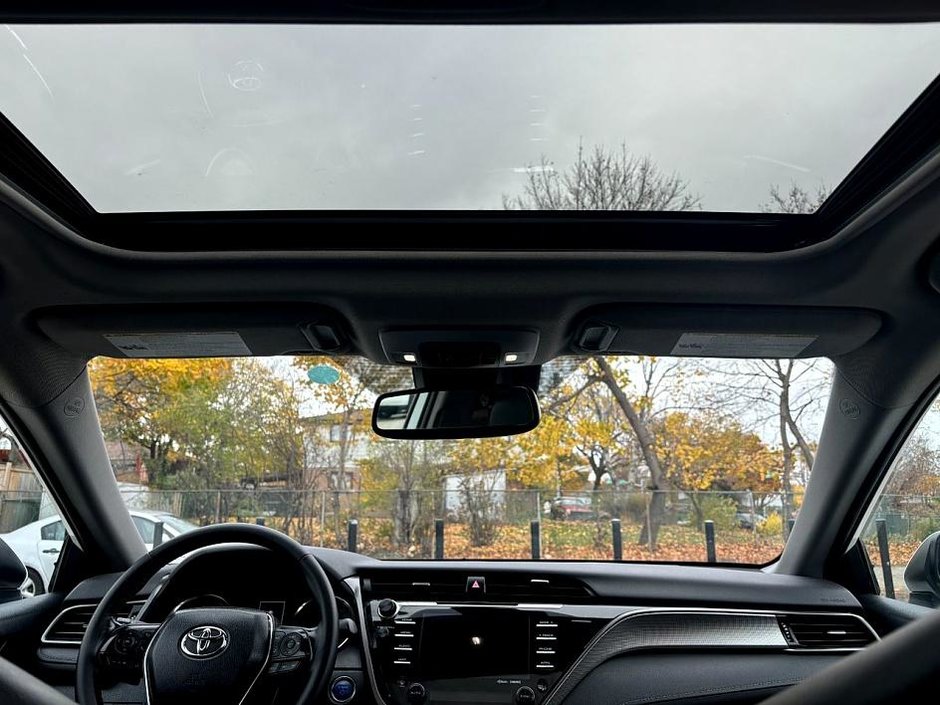 2020 Toyota Camry SE-16