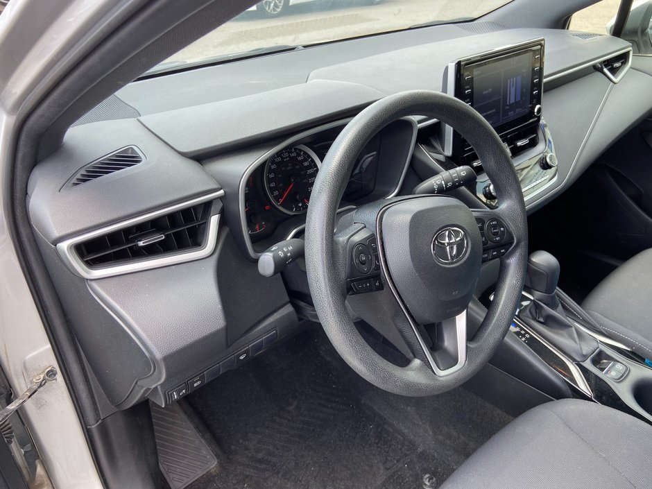 2020 Toyota Corolla Hatchback LE-9