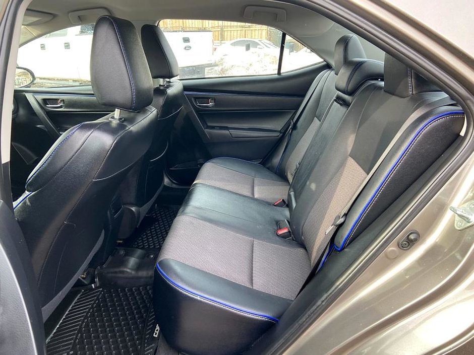 2019 Toyota Corolla SE-12