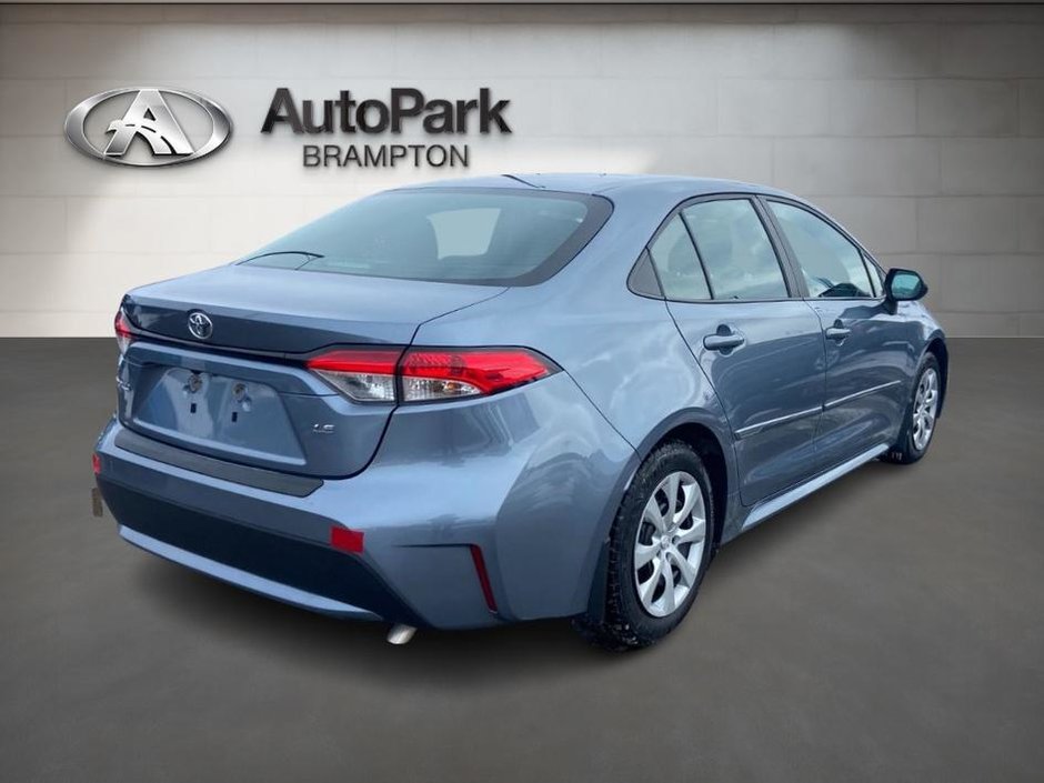 2022 Toyota Corolla LE-4