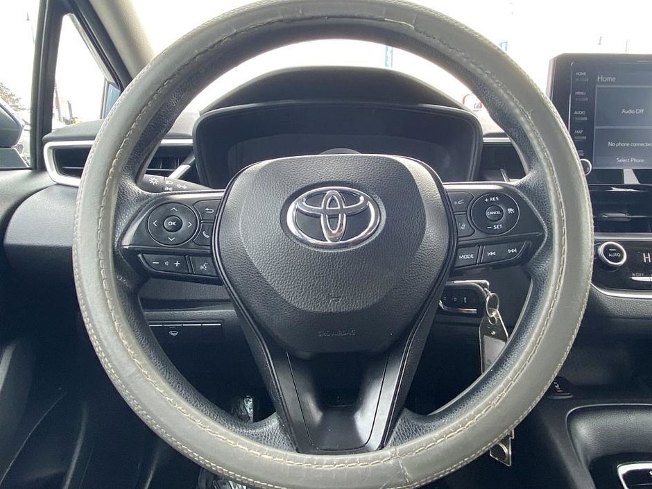 2022 Toyota Corolla LE-12