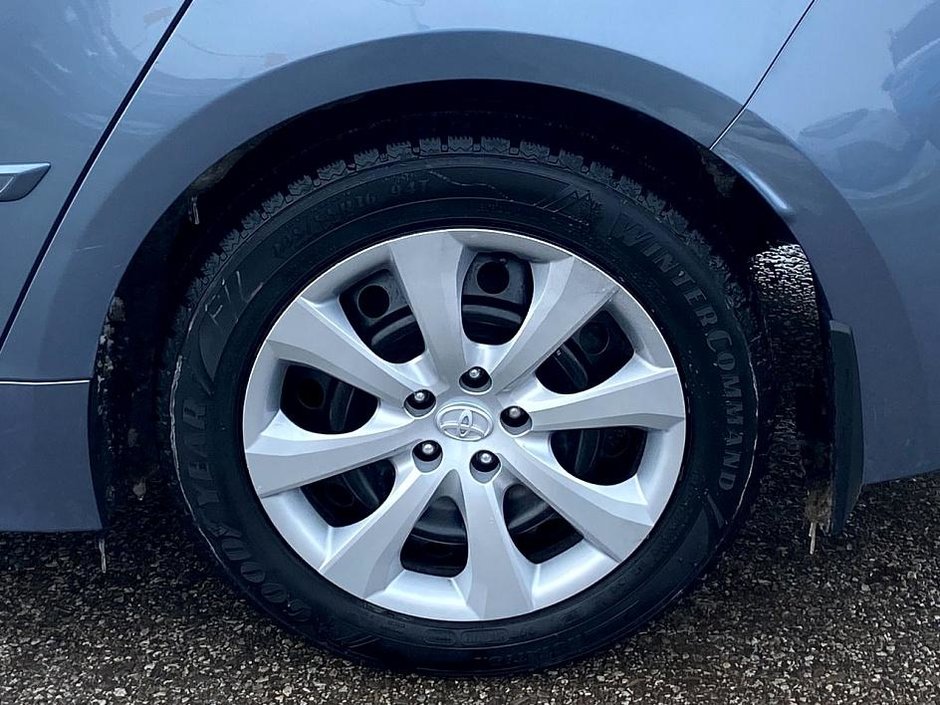 2022 Toyota Corolla LE-10