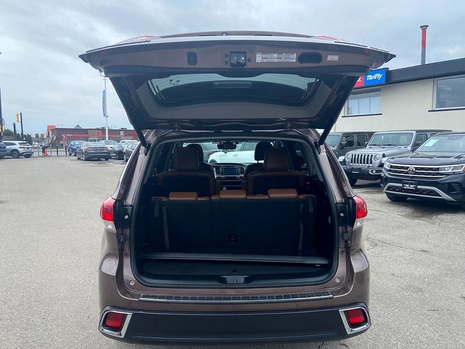 2017 Toyota Highlander Limited-8